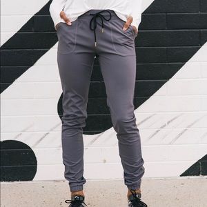 Dark Gray Peak Zipper Joggers (Long) 31"